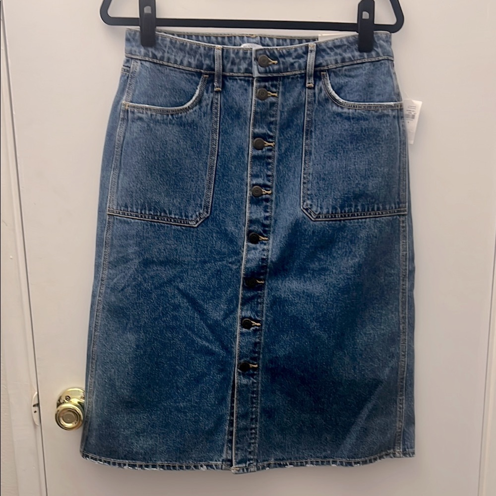 Old Navy Button-Front Denim Skirt